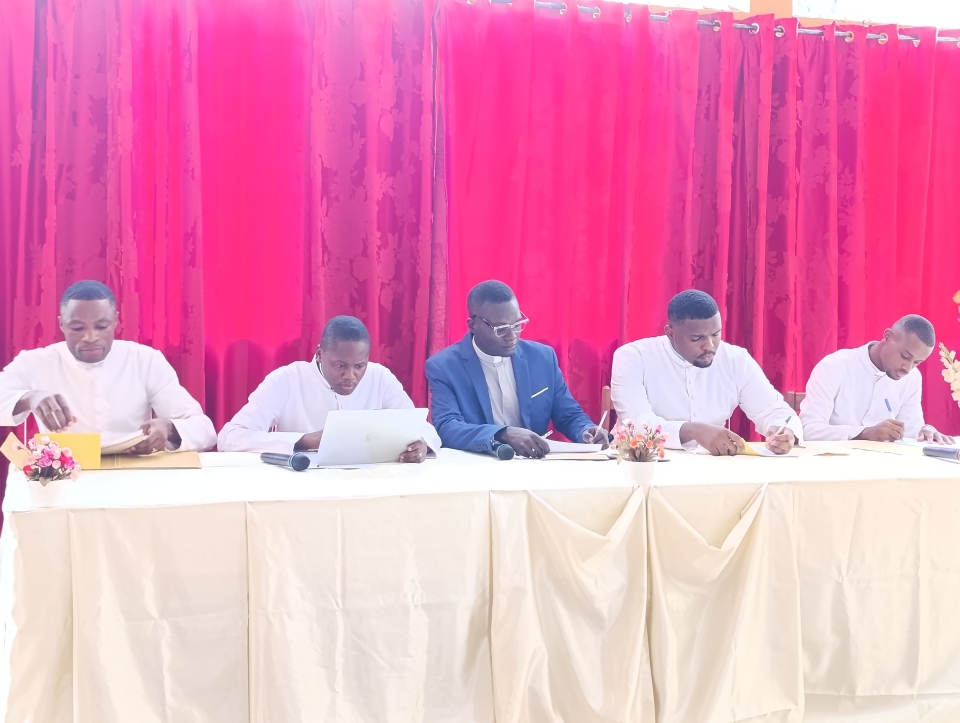 Cercle de réflexion théologique sur le thème « Évangélisation et pauvreté au Cameroun »